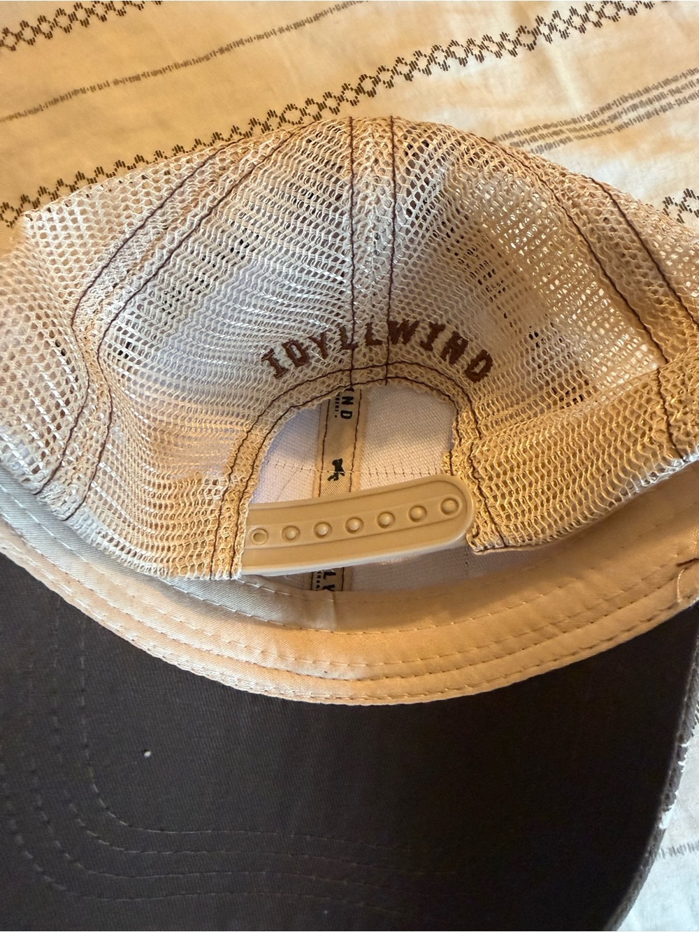 Cow print Trucker Cap - Picture 2 of 2